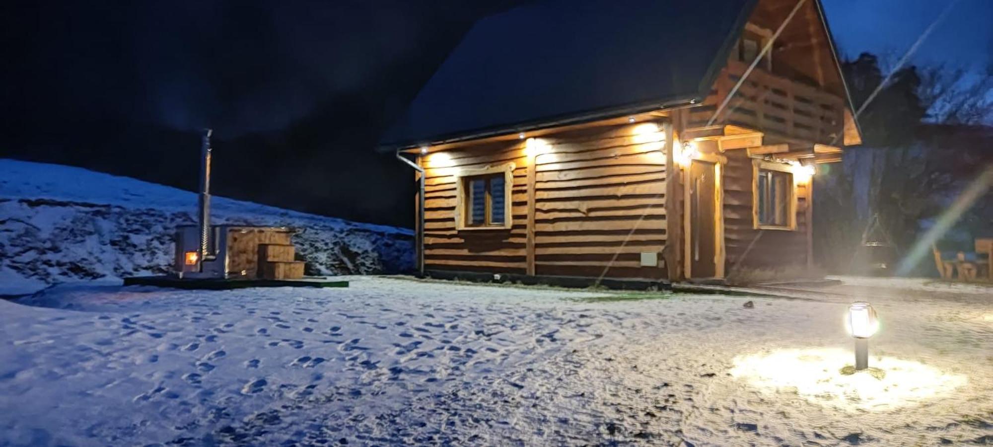 Holiday home Kryjowka Yetiego W Zaciszu Bieszczad Z Jacuzzi *