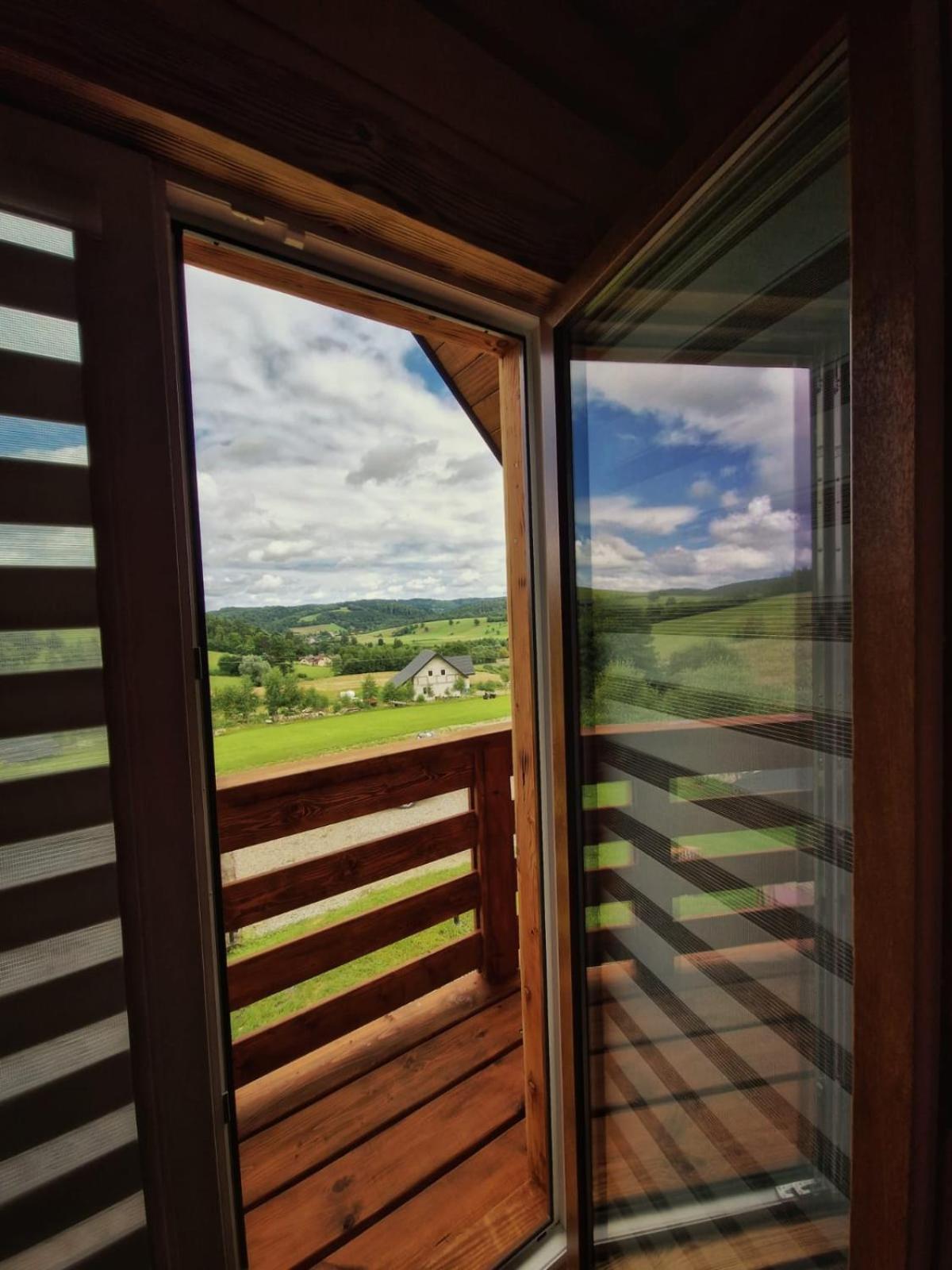 Holiday home Kryjowka Yetiego W Zaciszu Bieszczad Z Jacuzzi Hoczew